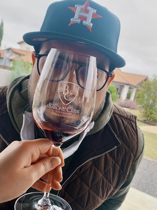 texas wine country-Fredericksburg-Texas-winery-wine tasting-Texas hill country-barons creek vineyards-fall fashion